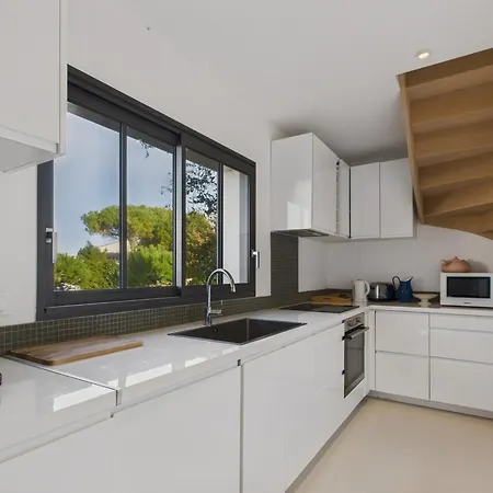 Holiday home 400m De La Plage, Jardin, Maison Pour 8 *