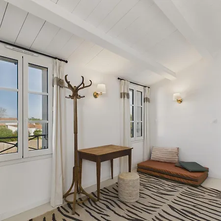 400m De La Plage, Jardin, Maison Pour 8 *