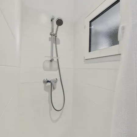 400m De La Plage, Jardin, Maison Pour 8 Holiday home