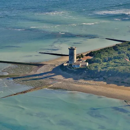 400m De La Plage, Jardin, Maison Pour 8 Holiday home