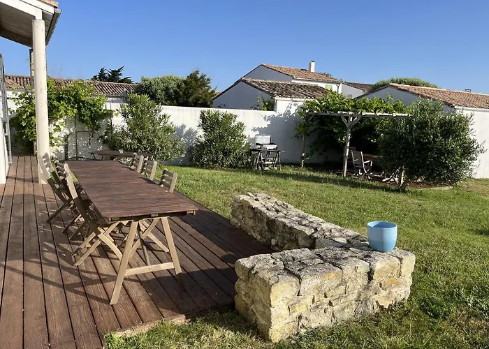 400m De La Plage, Jardin, Maison Pour 8